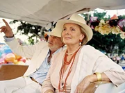Der Abenteurer Julian (Michael Gwisdek) zeigt Dorothee (Ruth Maria Kubitschek) die Schönheiten von Mexiko.
