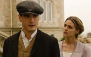 Llorenç González als Andrés und Amaia Salamanca als Alicia Alarcnon