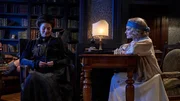 Lady Latchmere (Anna Chancellor) und Bella Ainsworth (Natascha McElhone) Lady Latchmere (Anna Chancellor) und Bella Ainsworth (Natascha McElhone)