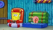 L-R: SpongeBob, Gary