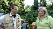 Helga hat Schwierigkeiten, sich von liebgewordenen Erinnerungsstücken zu trennen. Kann Verkaufsexperte Dete sie überzeugen?