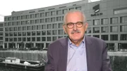 Ulrich Deppendorf, geboren am 27.01.1950 in Essen. Zum runden Geburtstag zeigt das WDR Fernsehen ein einstündiges Interview, das Klaus Michael Heinz im Sommer 2019 für die Sendereihe "WDR Geschichte(n)" führte.