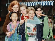 Die Kinder vom Alstertal: Kiki (Thuy-Anh Cao), Hexe (Marleen Lohe), Lisa (Katharina Wäschenbach), Tobias (Tim Küchler), Timo (Marco Soumikh), v.l.n.r.