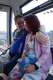 Die "Grand Lady" in Danzig in Polen. Ausflug zum Jahrmarkt St. Dominik in der Innenstadt von Danzig mit den Passagieren Kirsten von Nida und Andy Spang.