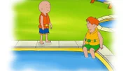 Caillou (li.) macht mit seiner Kindergartengruppe einen Ausflug ins Schwimmbad.