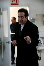 Adrian Monk (Tony Shalhoub)