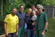 V.l.: Claus, Jochen, Nicole mit Töchtercehn Marie, Henrik und Ralf