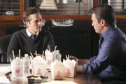 Richard Castle redet Kevin Ryan bezüglich seiner Diät ins Gewissen ...