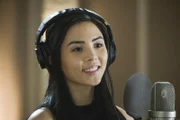 Dakota (Anna Akana)