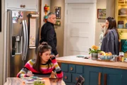 (v.l.n.r.) Kate Burns (Grace Kaufman); Adam Burns (Matt LeBlanc); Andi Burns (Liza Snyder)