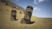 Das Seefahrervolk der Rapa Nui lebt jahrhundertelang friedlich auf einer entlegenen Insel im Pazifik, auf der es überlebensgroße Skulpturen errichtet.