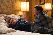 Jack Griffin (Glenn Howerton, l.); Dale (Brendan Jennings, r.)