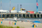 In Atlantic City, der kleinen Schwester von Las Vegas an der US-Ostküste, bietet eine historische Seebrücke Vintage-Attraktionen für Groß und Klein.