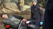 Bei einem vermeintlich routinemäßigen Einsatz wird Sylvie Brett (Kara Kilmer) plötzlich zur Zeugin eines Mordes. Der Schütze droht, auch sie umzubringen...
