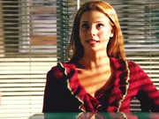 Im Verh&ouml;r: Was hat das Model Mandi Foster (Jill Latiano) mit dem Tod der Hotelangestellten zu tun?