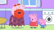 Oma Wutz (li.) und ihre Freundinnen tun heute so, als ob sie in der Steinzeit leben. Peppa (mi.) und Schorsch (re.) wollen mitmachen!