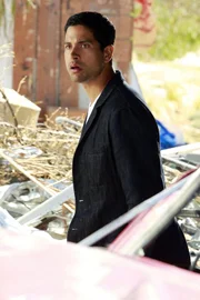 Eric Delko sucht nach Ryan, der an einem Tatort von einem Tornado überrascht wurde.