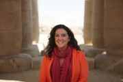 Bettany Hughes im Ramesseum.