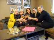 V.l.: Erica, Petra, Yasemin, Erika und Kandidatin Melanie.