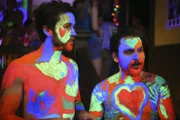 Das Studentenleben war und ist auch für Mac (Rob McElhenney, l.) und Charlie (Charlie Day, r.) nicht einfach ...