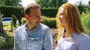 Marc und Sandra kommen bei der Garten-Umgestaltung nicht auf einen gemeinsamen Nenner. Während Marc ein Freund der schnellen Lösungen ist, muss für Sandra alles perfekt sein...