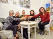V.l.: Petra, Erica, Melanie, Yasemin und Kandidatin Erika
