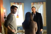 Das Ehepaar Mike (Josh Segarra, l.) und Stephanie Rose (Rose Hemingway, M.) wird aus dem Hinterhalt von Jugendlichen attackiert. Schnell ist klar, dass es sich hierbei um ein brutales Spiel handelt, das die Teenager spielen. Danny (Donnie Wahlberg, r.) und Baez gehen der Sache nach ...