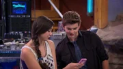 L-R: Phoebe Thunderman (Kira Kosarin), Max Thunderman (Jack Griffo)