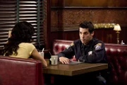 Jane Rizzoli (Angie Harmon) und Frankie Rizzoli Jr. (Jordan Bridges)