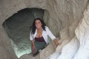 Bettany Hughes in KV60: das Grab, in dem die Mumie der Hatschepsut gefunden wurde.
