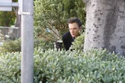 Übt sich ganz im Motto seines neuen Kursleiters und genießt den Tag in vollen Zügen: Jeff (Joel McHale) ...