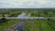Zugbrücke über den Kaveri Fluss.