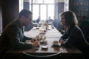 Hauptkommissar Gereon Rath (Volker Bruch) und Kommissarsanwärterin Charlotte Ritter (Liv Lisa Fries) versuchen den Tod der Schauspielerin Betty Winter aufzuklären, die während den Dreharbeiten in den Babelsberger Filmstudios durch einen herabfallenden Scheinwerfer ums Leben kam.