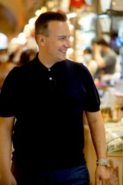 Tim Raue