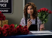 Maya DiMeo (Minnie Driver)