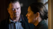 Dr. Schlesinger (Peter Kurth), Kriminalhauptkommissarin Laubach (Désirée Nosbusch) Die Verwendung des sendungsbezogenen Materials ist nur mit dem Hinweis und Verlinkung auf TVNOW gestattet.