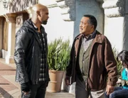 L-R: Daniel 'Hondo' Harrelson (Shemar Moore) und  Daniel Harrelson, Sr. (Obba Babatundé)