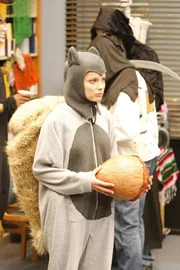 Eine ganz besondere Halloween-Party: Britta (Gillian Jacobs) ...