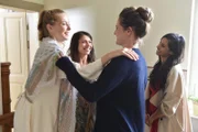 Pheline, Emily und Collien besuchen heimlich einen Masturbastionskurs bei Jana, doch plötzlich stehen ihre Jungs auf der Matte und wollen mitmachen ...