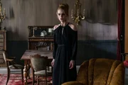 Anastasia (Gia Crovatin)