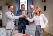 Die Anteilseigner ahnen nicht, dass sie mit ihrer Zustimmung zum „SF-Resorts“ Kauf, den Fürstenhof verlieren werden.