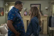 Kenneth (Cedric Yarbrough, l.); Melanie (Sarah Chalke, r.)