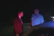 Lt. Joe Kenda (Carl Marino, l.)