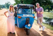 Tuk Tuk-Ausflug von Reiseleiter Bernd und Entertainment-Managerin Cori in Trincomalee, Sri Lanka.