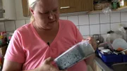 Sandra. Was so köstlich aussieht, entpuppt sich schließlich als äußerst lebendig.