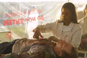 Alexx Woods (Khandi Alexander) ist die DNA-Spezialistin des Teams und versucht die Leichen eines Flugzeugabsturzes zu identifizieren ...