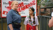 Anja und Jasina sind sich sicher: da verübt jemand gezielt Anschläge auf das Barkassenunternehmen.