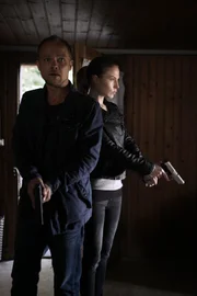 Micha Oberländer (Matthias Koeberlin); Hannah Zeiler (Nora Waldstätten)