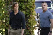 MacGyver (Lucas Till, l.); Jack Dalton (George Eads, r.)