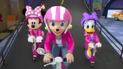 On the left Minnie Mouse, on the right Daisy Duck